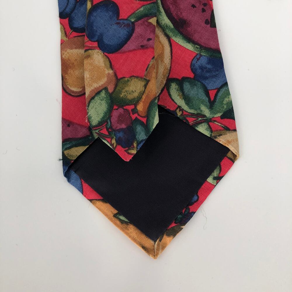Vintage Lands' End Red Fruit Watermelon Pear Blueberries USA Made Silk Neck Tie - Picture 6 of 7